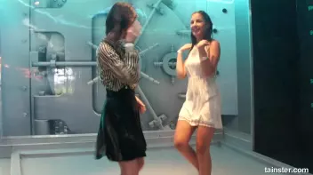 Secretaries dripping wet  Screencap 43 on sinx.preview.netperv.com