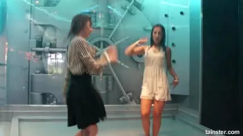 Secretaries dripping wet  Screencap 45 on sinx.preview.netperv.com