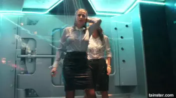 Secretaries dripping wet  Screencap 8 on sinx.preview.netperv.com