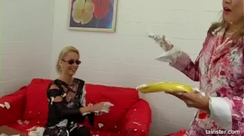 Fancy Chick Food Fight Screencap 25 on sinx.preview.netperv.com