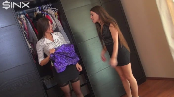 Sexy Clothes Dispute Causes A Catfight Screencap 3 on sinx.preview.netperv.com