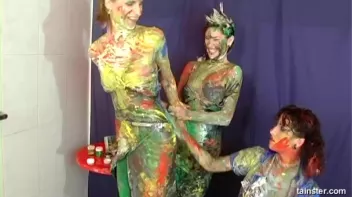 Crazy Color Combinations On These Chicks Screencap 44 on sinx.preview.netperv.com