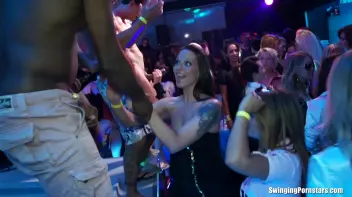 Wet and Wild Swingers Part 1 - Main Edit Screencap 26 on sinx.preview.netperv.com