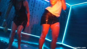 Elegant, Wet, And Living It Up! Screencap 16 on sinx.preview.netperv.com