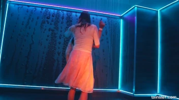 Elegant, Wet, And Living It Up! Screencap 17 on sinx.preview.netperv.com