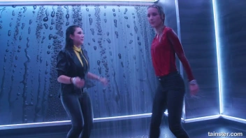 Elegant, Wet, And Living It Up! Screencap 51 on sinx.preview.netperv.com