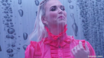 Elegant, Wet, And Living It Up! Screencap 75 on sinx.preview.netperv.com