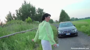 Piss Stop Screencap 81 on sinx.preview.netperv.com