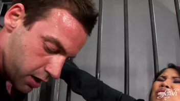 The Tiger And Her Boy Toy Screencap 105 on sinx.preview.netperv.com