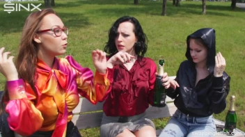 Cuties Drink Champagne Second Hand - Cam 2 Screencap 41 on sinx.preview.netperv.com