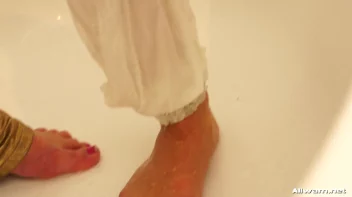 Pissing In Pants Can Only Lead To Wetlook Screencap 67 on sinx.preview.netperv.com