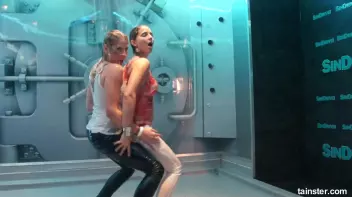 Wet amateurs owning these club showers Screencap 51 on sinx.preview.netperv.com