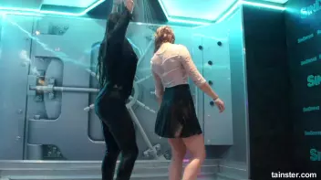 Wet amateurs owning these club showers Screencap 64 on sinx.preview.netperv.com