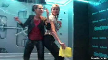 Wet amateurs owning these club showers Screencap 7 on sinx.preview.netperv.com