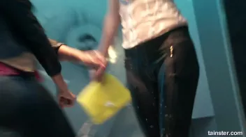 Wet amateurs owning these club showers Screencap 8 on sinx.preview.netperv.com