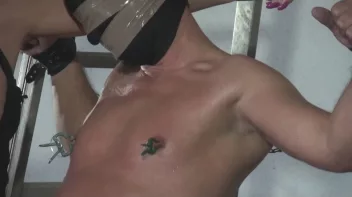 Extrem Gefoltert und abgewichst Screencap 95 on sinx.preview.netperv.com