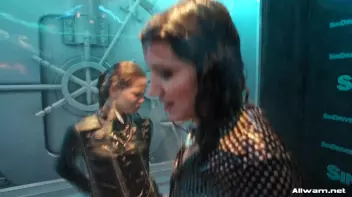 Wetlook Dancers Work The Stage Screencap 64 on sinx.preview.netperv.com