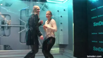 Soaking wet shower adicts Screencap 52 on sinx.preview.netperv.com