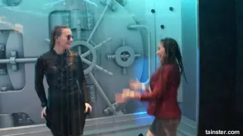 Soaking wet shower adicts Screencap 78 on sinx.preview.netperv.com