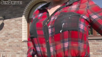 Spitting & Licking & Trash Talk & Bullshit - The Bigger The Boobs, The Bitchier The Action. Cheers! Screencap 29 on sinx.preview.netperv.com