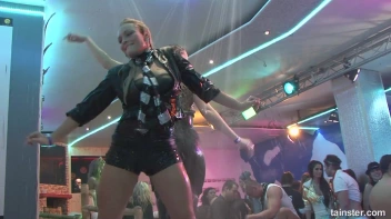 Winter WonderBang Part 3 - Cam 4 Screencap 48 on sinx.preview.netperv.com