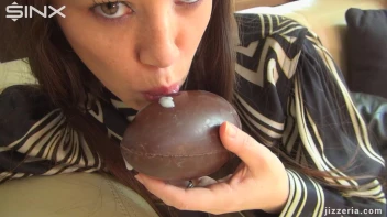 Cum Eating Cutie Screencap 24 on sinx.preview.netperv.com