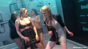 Soaking Wet Sexy Dancing  Screencap 81 on sinx.preview.netperv.com