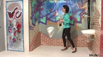 She Knocks And He Cums Screencap 3 on sinx.preview.netperv.com