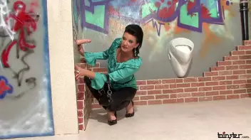 She Knocks And He Cums Screencap 8 on sinx.preview.netperv.com