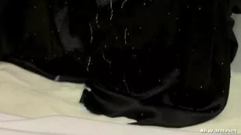 Glamor Gals Take A Milk Bath Screencap 20 on sinx.preview.netperv.com