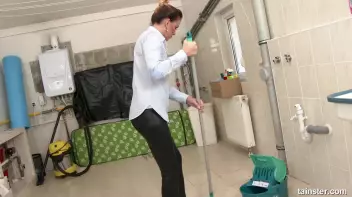 Pissing on the cleaning lady Screencap 5 on sinx.preview.netperv.com
