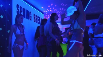 Spring Break Blow-Out Part 2 - Cam 4 Screencap 117 on sinx.preview.netperv.com