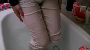 Savoring Every Moment Of Bath Time Screencap 77 on sinx.preview.netperv.com