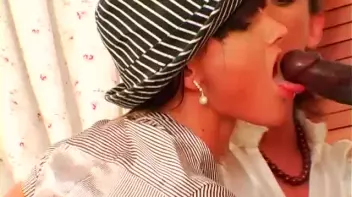 Don't Miss This Piss! Screencap 36 on sinx.preview.netperv.com