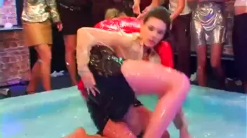 Kia Winston vs. Anita Queen Screencap 13 on sinx.preview.netperv.com