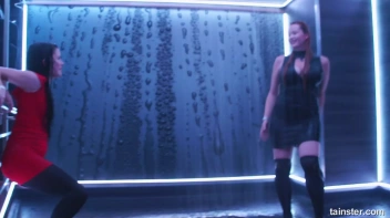 Shower Satisfaction Screencap 3 on sinx.preview.netperv.com