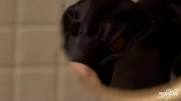 Open Door Policy Screencap 16 on sinx.preview.netperv.com