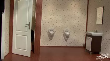 Open Door Policy Screencap 3 on sinx.preview.netperv.com