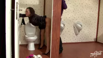 Open Door Policy Screencap 41 on sinx.preview.netperv.com