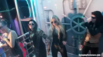 Making Fuck Buddies In The Club Part 5 - Shower Cam Screencap 21 on sinx.preview.netperv.com