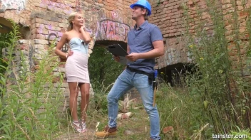 A Wonderful Place To Fuck Fully Clothed! Screencap 1 on sinx.preview.netperv.com