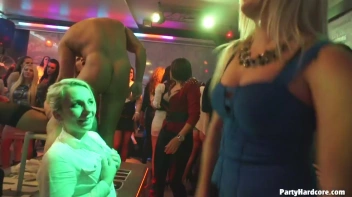 Party Hardcore Gone Crazy Vol. 32 Part 2 - Cam 3 Screencap 15 on sinx.preview.netperv.com