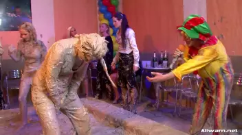 All Out Brawl Screencap 38 on sinx.preview.netperv.com