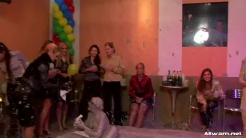 All Out Brawl Screencap 39 on sinx.preview.netperv.com