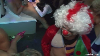 Welcome To The Mad House Part 3 - Cam 1 Screencap 54 on sinx.preview.netperv.com