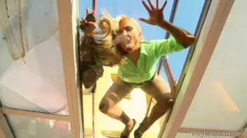 An Angel Appears Overhead Screencap 13 on sinx.preview.netperv.com