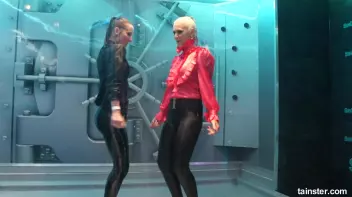 Wet and crazy amateur girls  Screencap 36 on sinx.preview.netperv.com