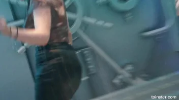 Wet and crazy amateur girls  Screencap 62 on sinx.preview.netperv.com