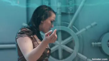 Wet and crazy amateur girls  Screencap 63 on sinx.preview.netperv.com