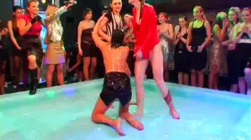 Kia Winston vs. Anita Queen Screencap 92 on sinx.preview.netperv.com